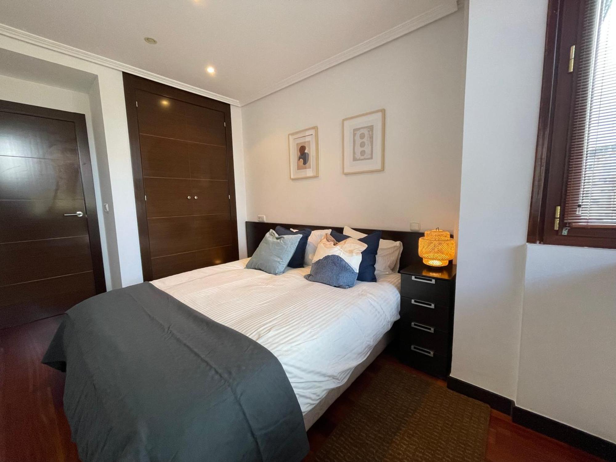 Burgo Atuaire Home Vivienda B Luminosa Parking Incluido En Plena Calle Comercial מראה חיצוני תמונה