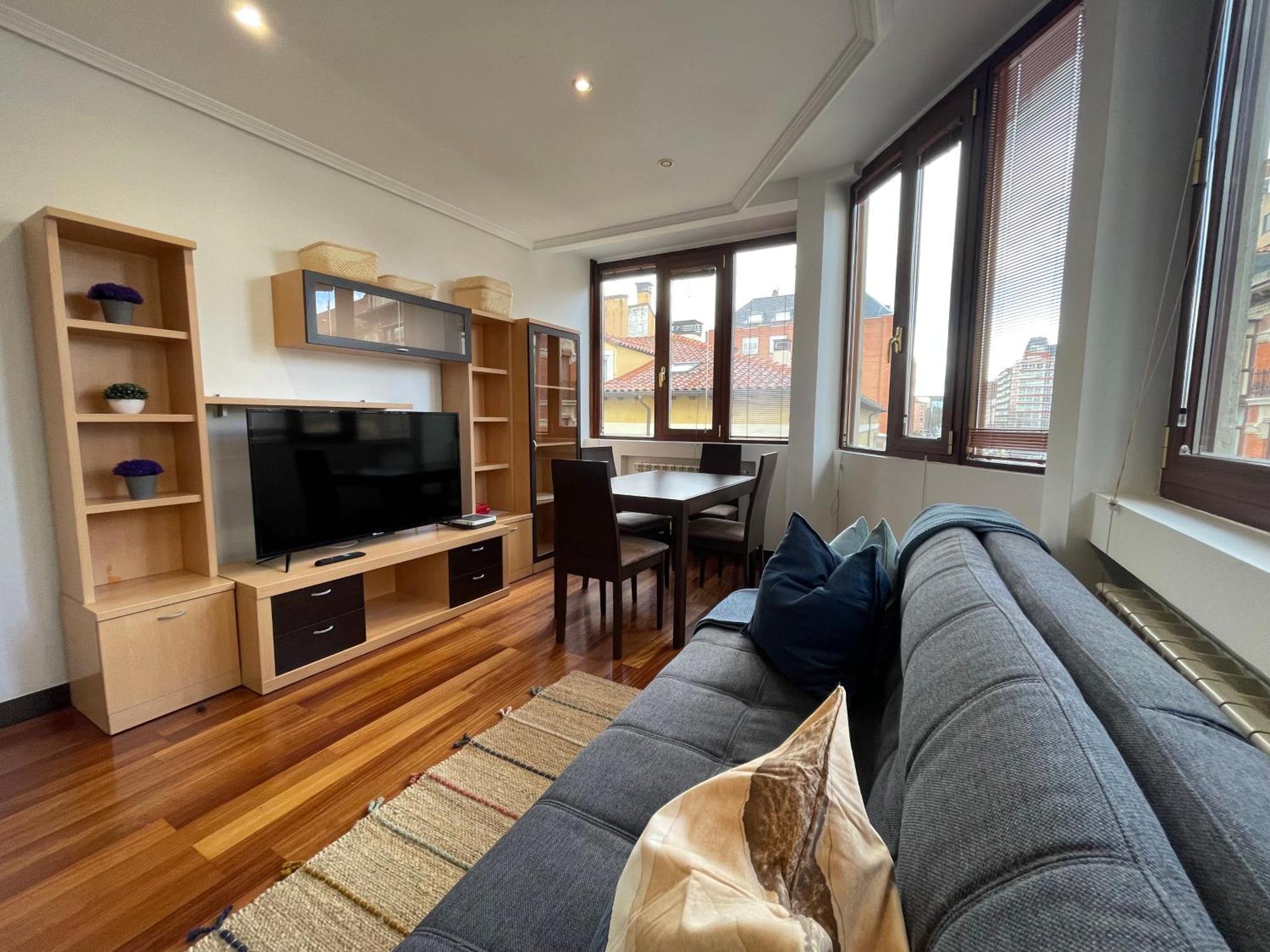 Burgo Atuaire Home Vivienda B Luminosa Parking Incluido En Plena Calle Comercial מראה חיצוני תמונה